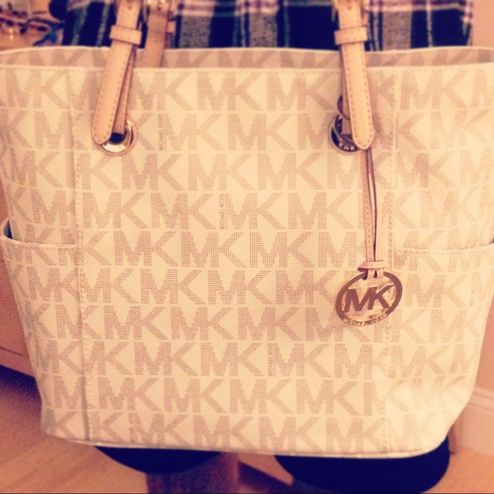 Michael Kors purse